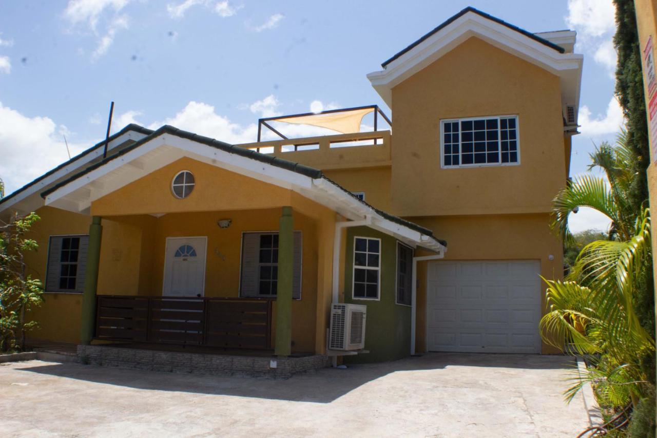 The Vista Inn Falmouth Ngoại thất bức ảnh